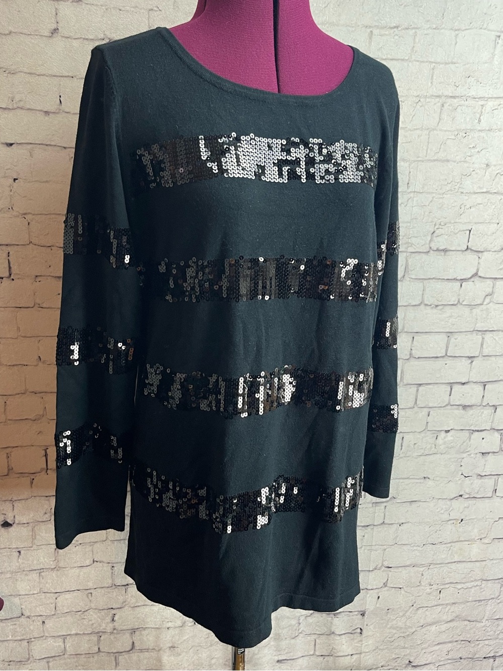 Joseph A black sequin stripe sweater size XL